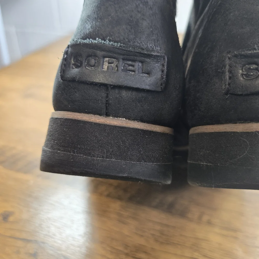 Sorel Harlow Conquest Black Ankle Boots